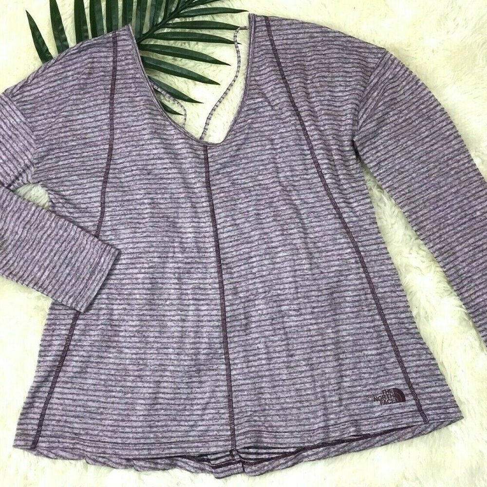 THE NORTH FACE Athletic Striped Long Sleeve Top